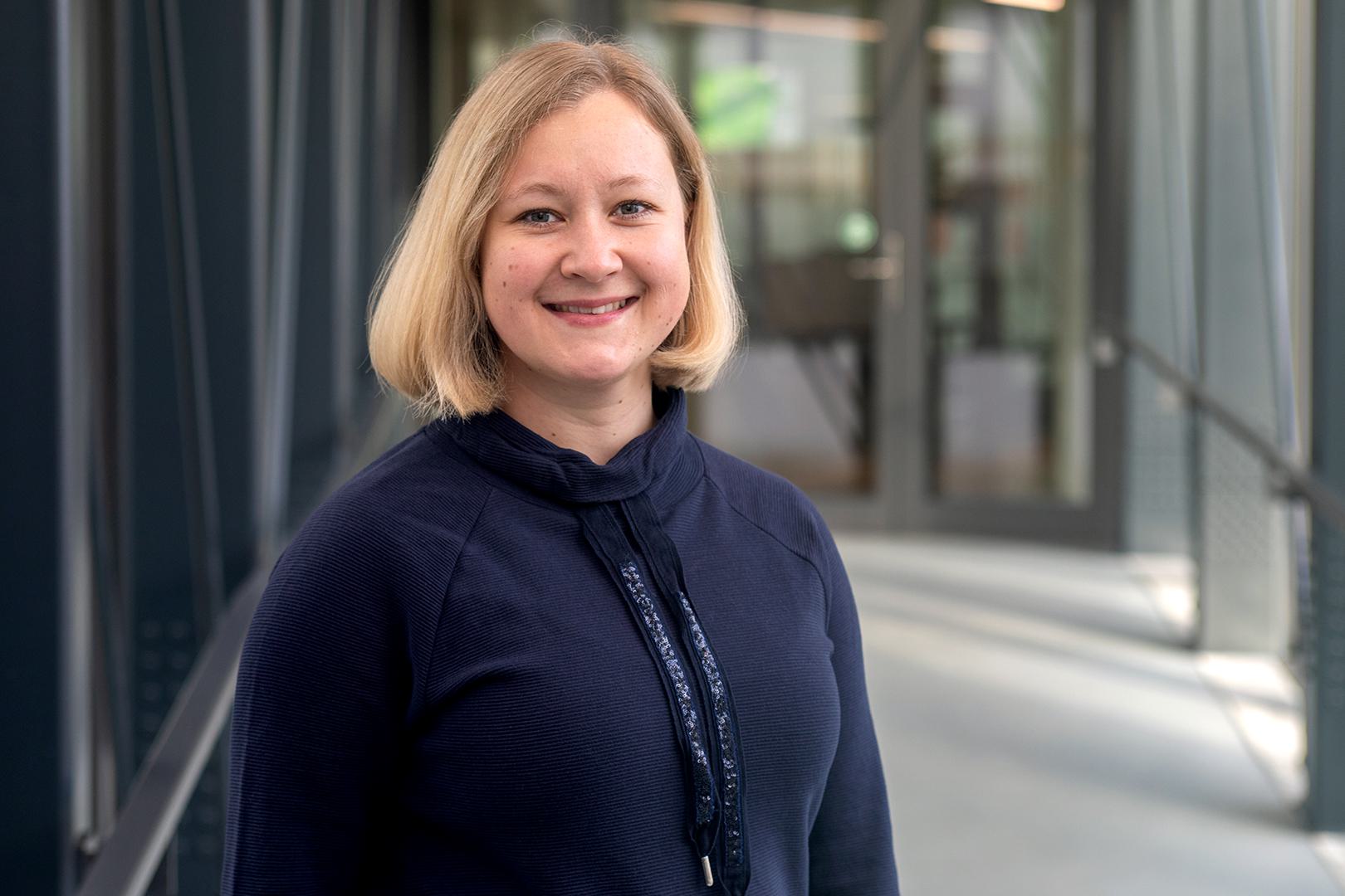 Prof.in Beine: Was ist eigentlich Wasserstoff? Können Autos damit fahren?