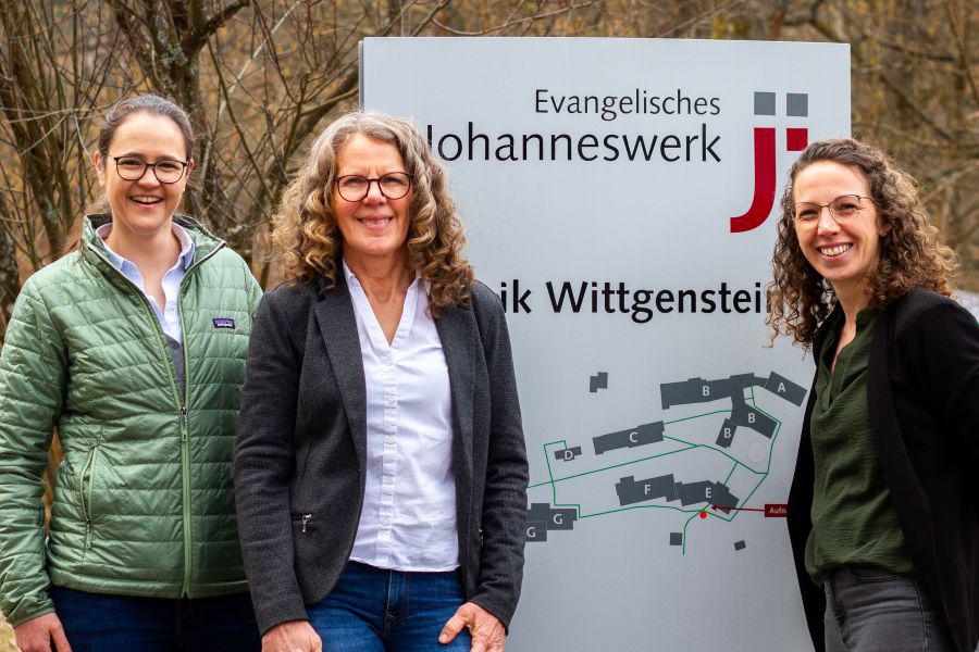 Ausstellung und Party im POOOL