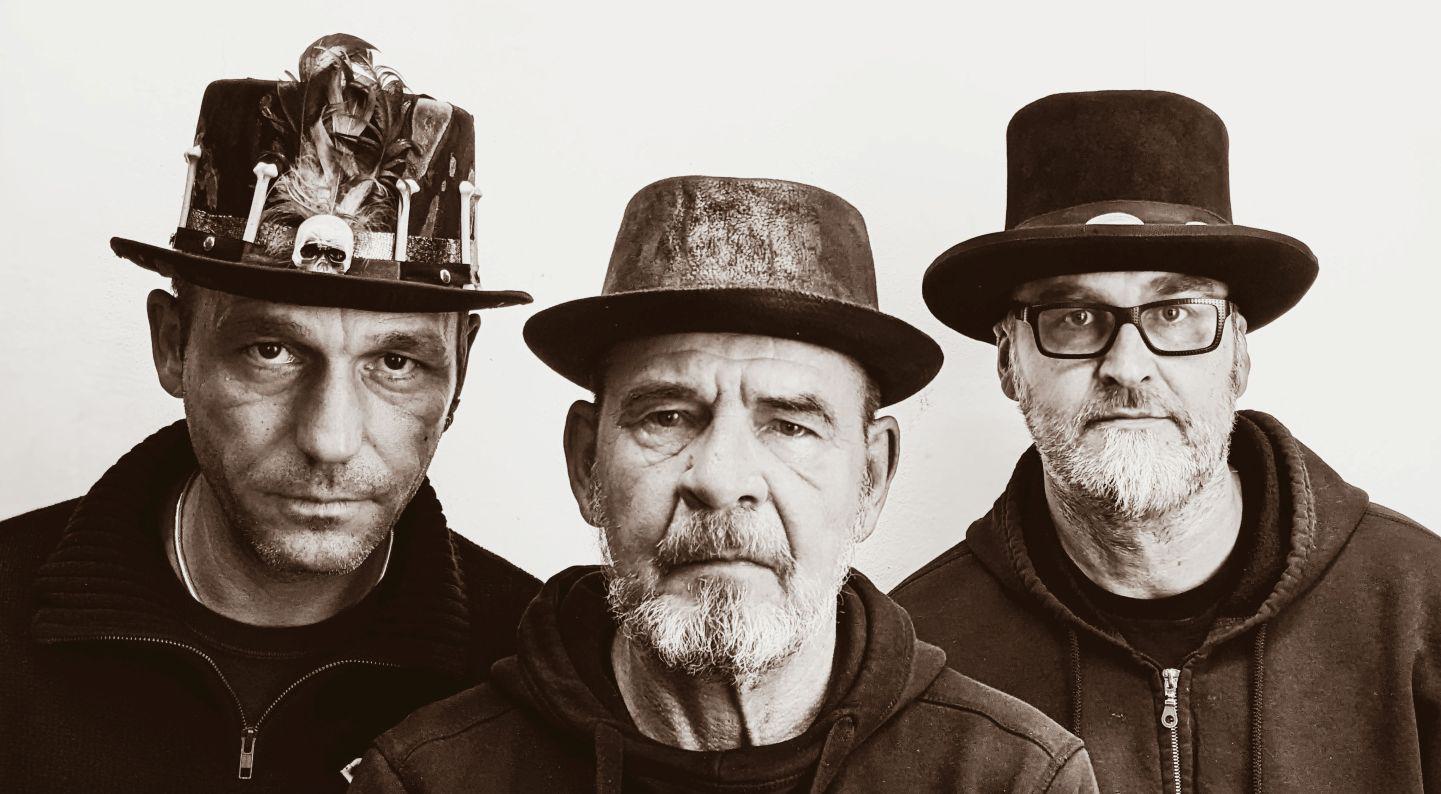 THE MAD HATTER rocken fürs Freibad Deuz